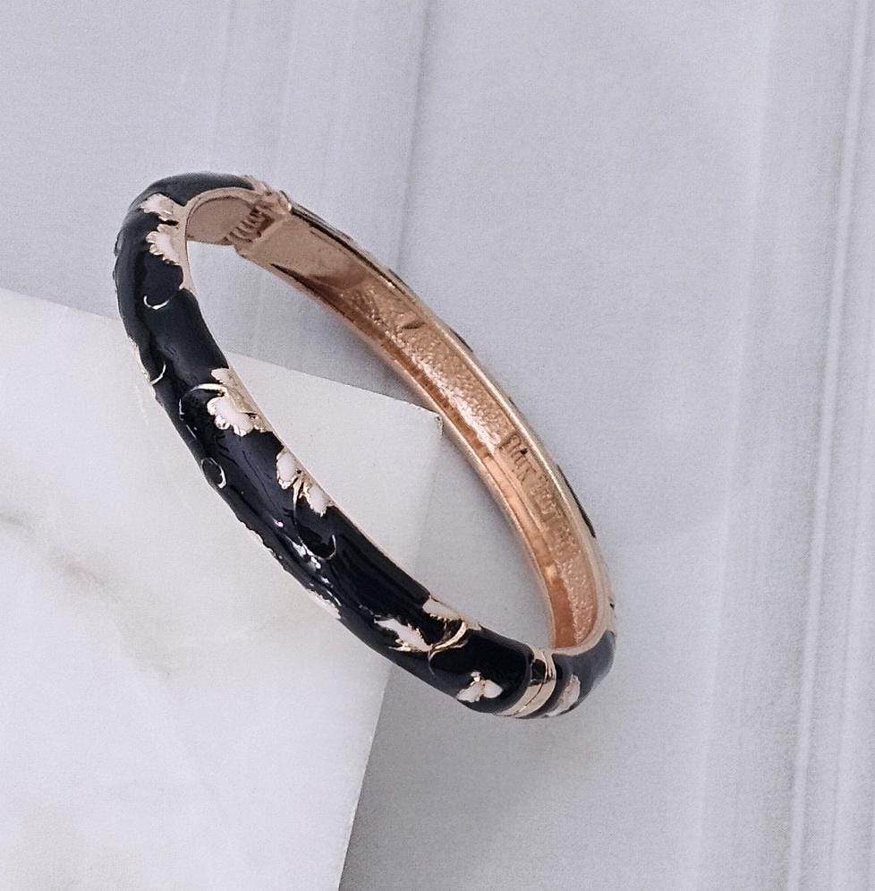 Women Anti Tarnish Enamel Flower Openable Kada Bracelet (Small Size)