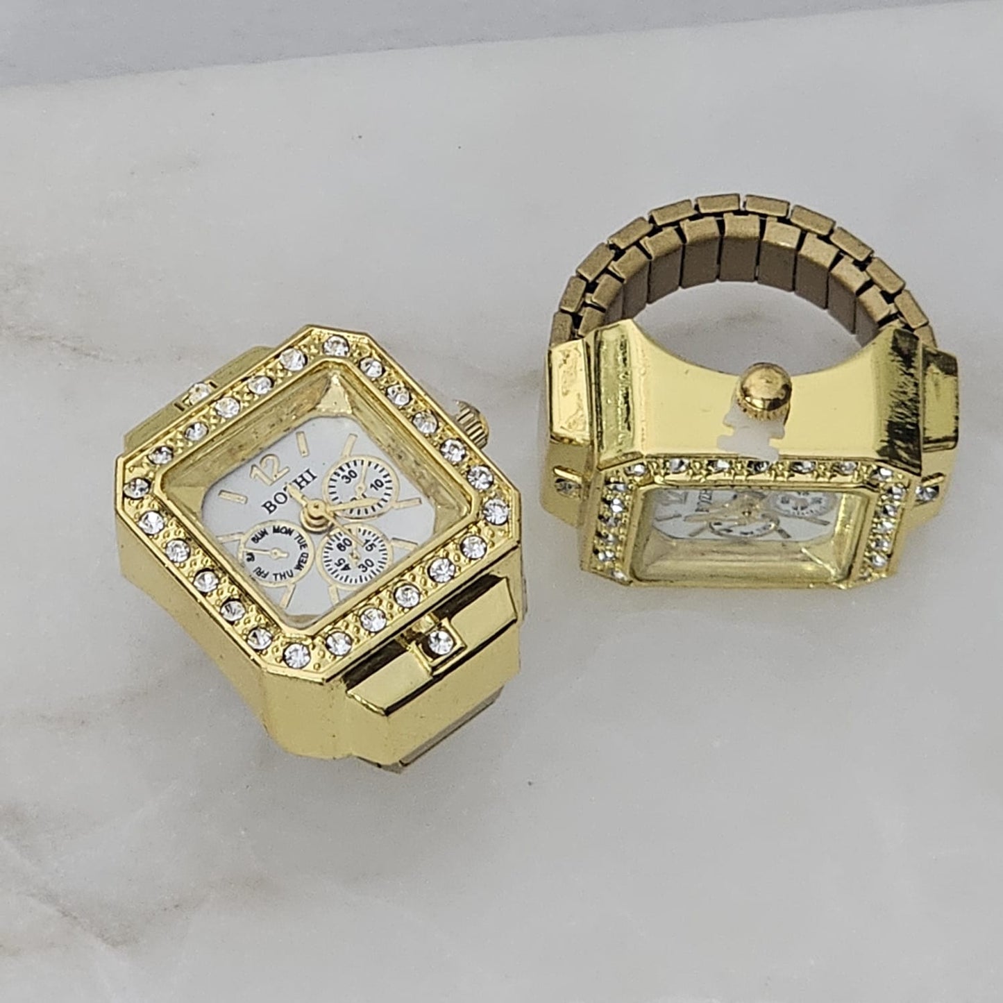 Golden Sea Shell Dial Ring Watch