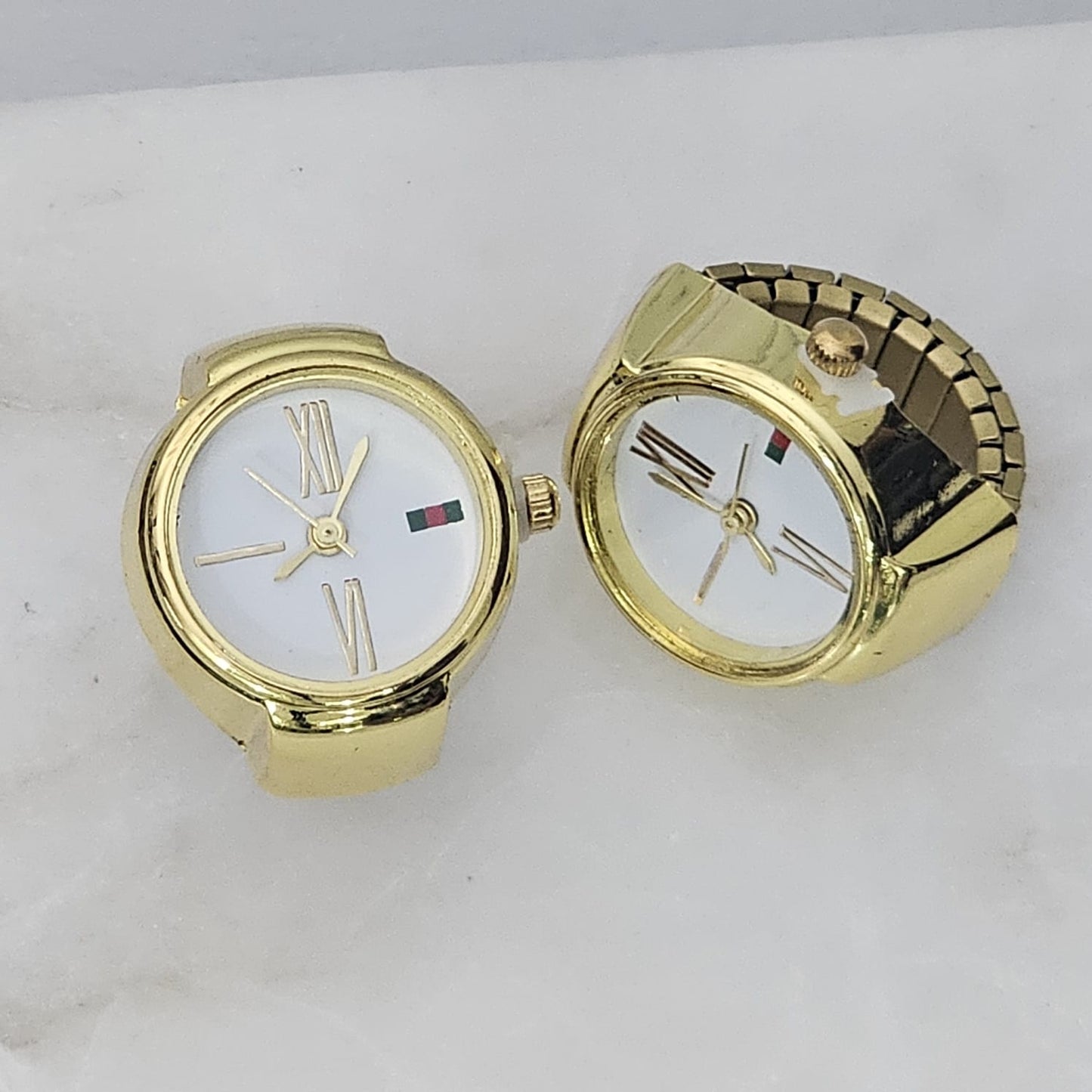 Golden Sea Shell Dial Ring Watch
