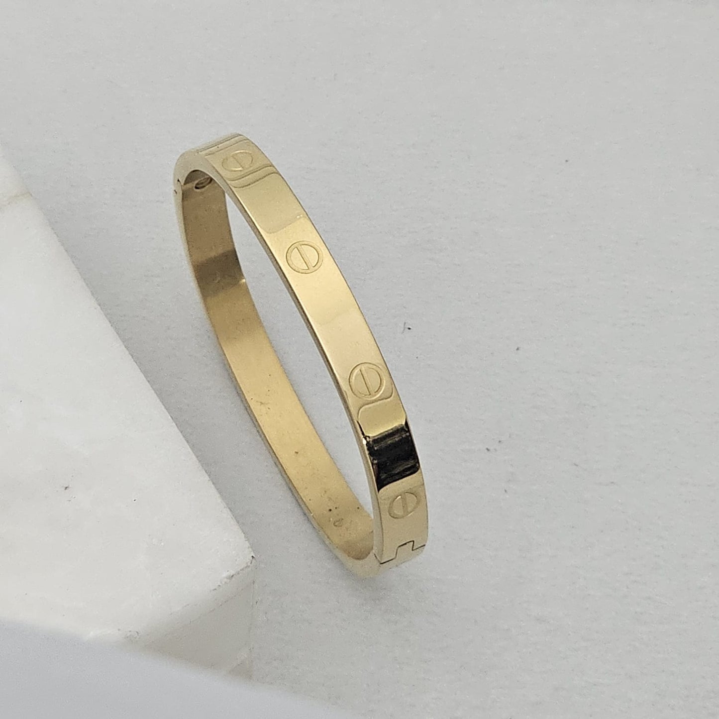 Catier Circle Kada Bracelet (Anti Tarnish) (Small Size)