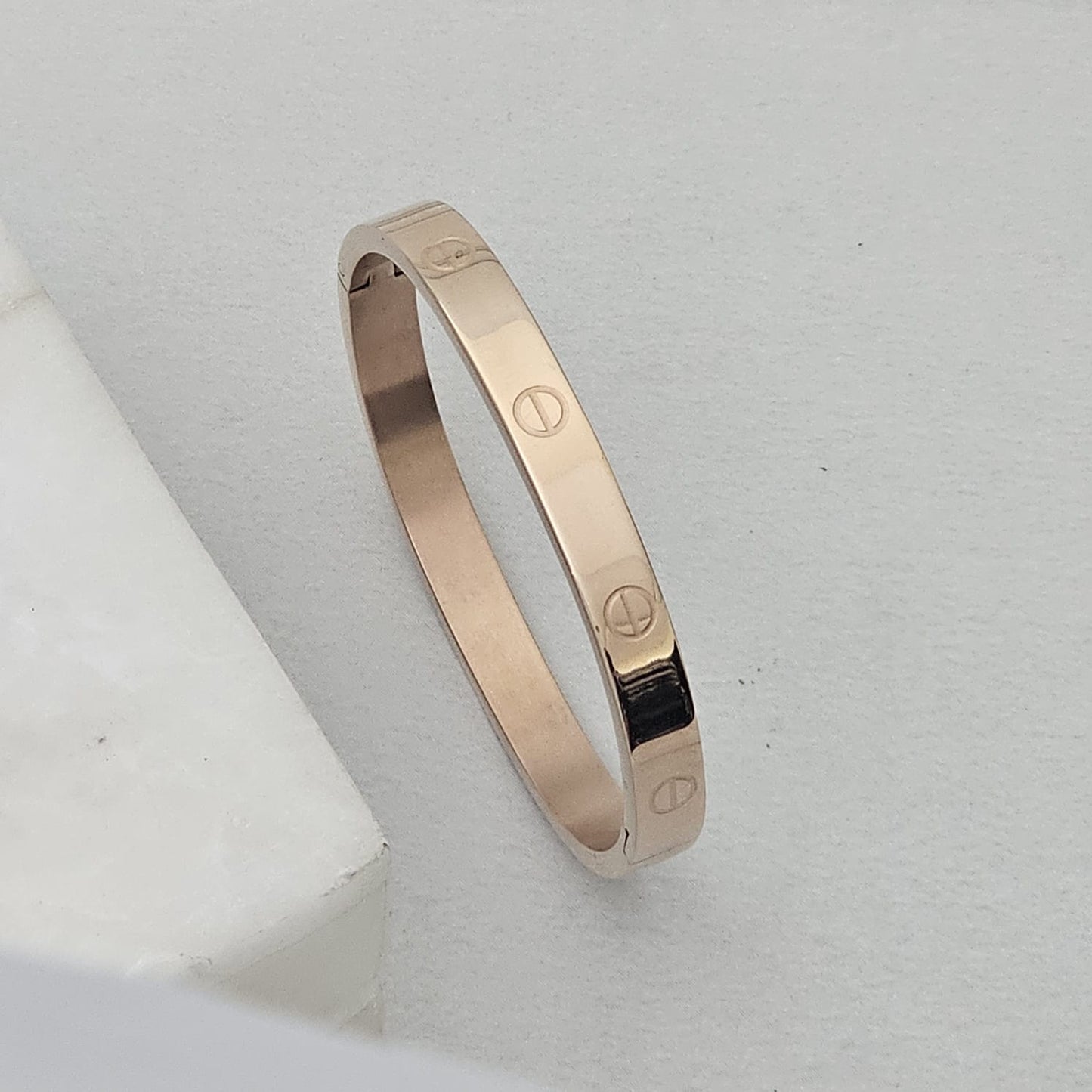 Catier Circle Kada Bracelet (Anti Tarnish) (Small Size)