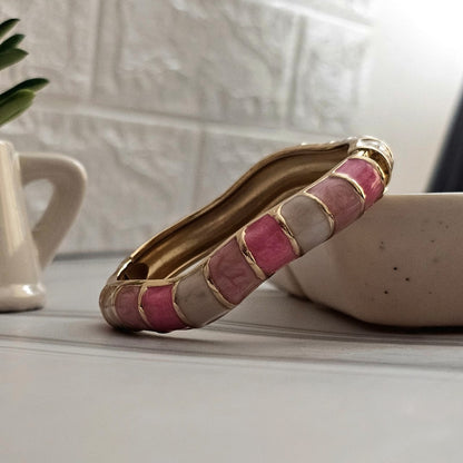 Women Curve Block Enamel Kada Bracelet