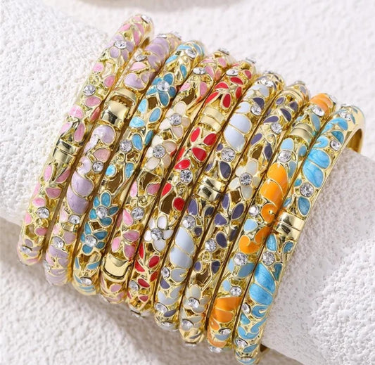 Women Thin Diamond Flower Enamel Kada Bracelet