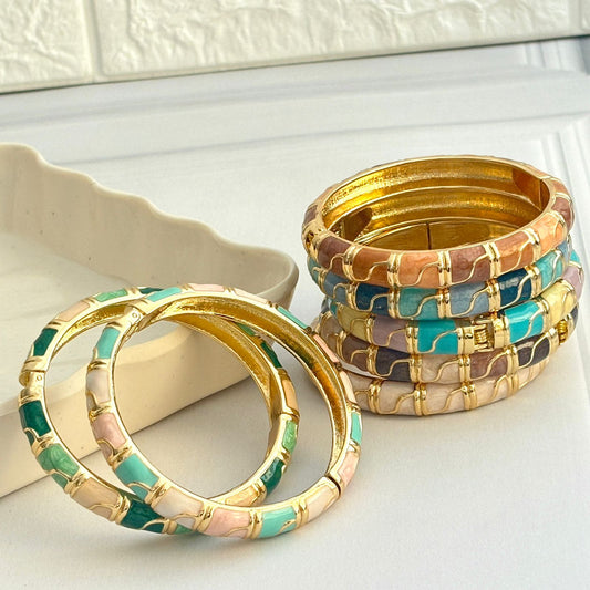 Women ZigZag Block Enamel Kada Bracelet