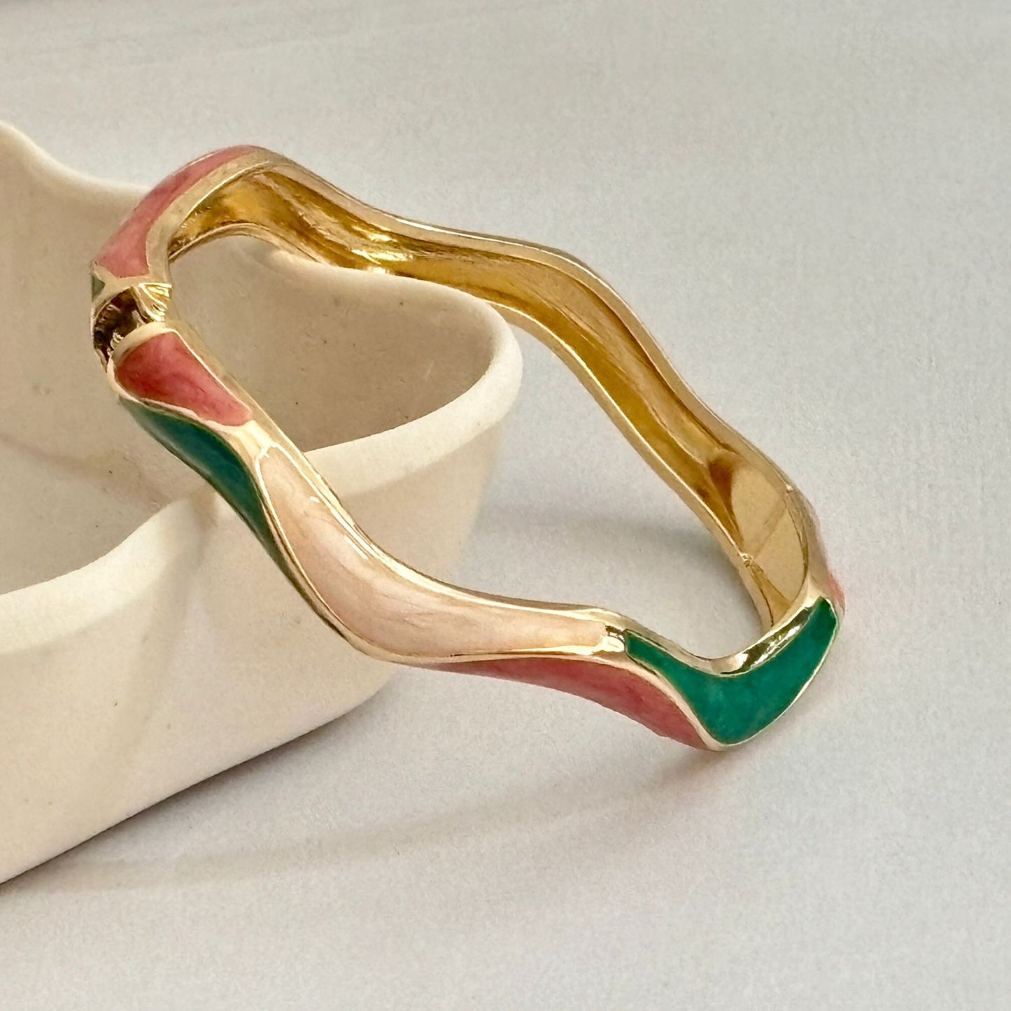 Women Curve Enamel Kada Bracelet