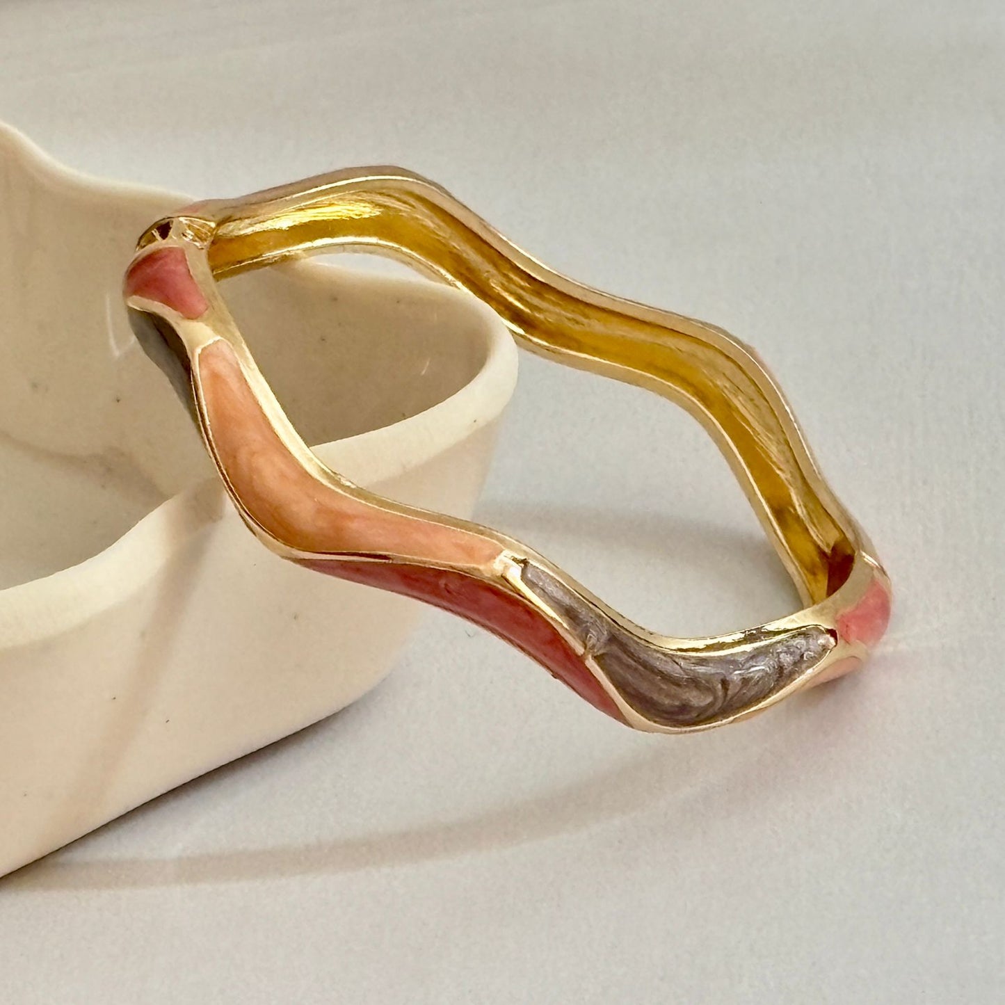 Women Curve Enamel Kada Bracelet