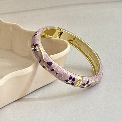 Women Thick Flower Enamel Kada Bracelet