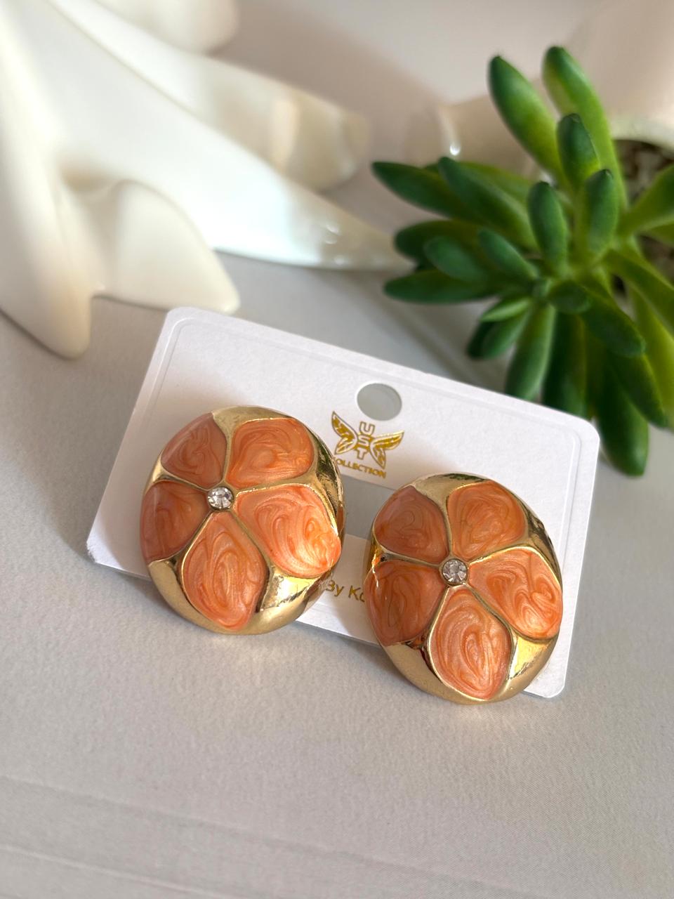 Women Enamel Embossed Flower Earring