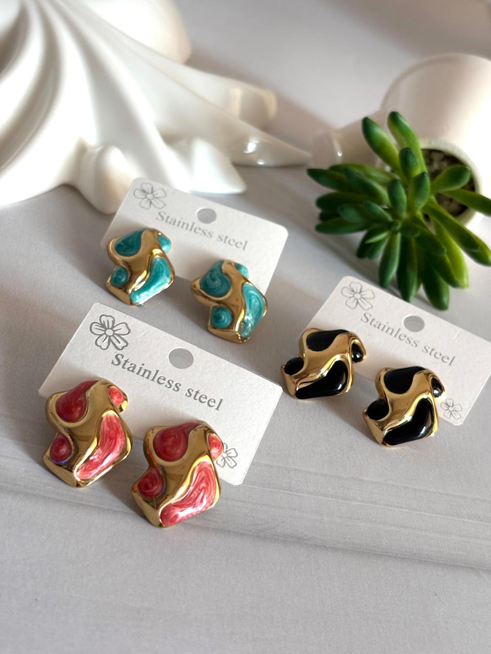 Women Enamel Fluid Earring