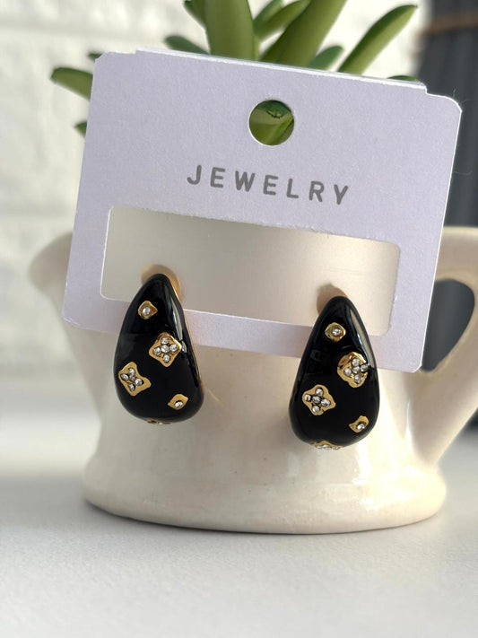 Women Enamel Diamond Studded Drop Earring