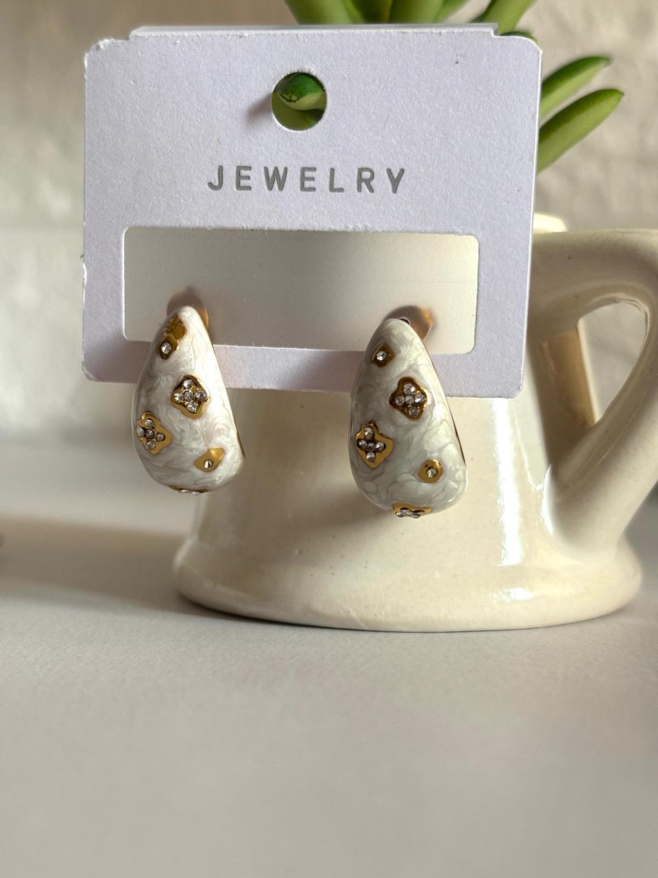 Women Enamel Diamond Studded Drop Earring