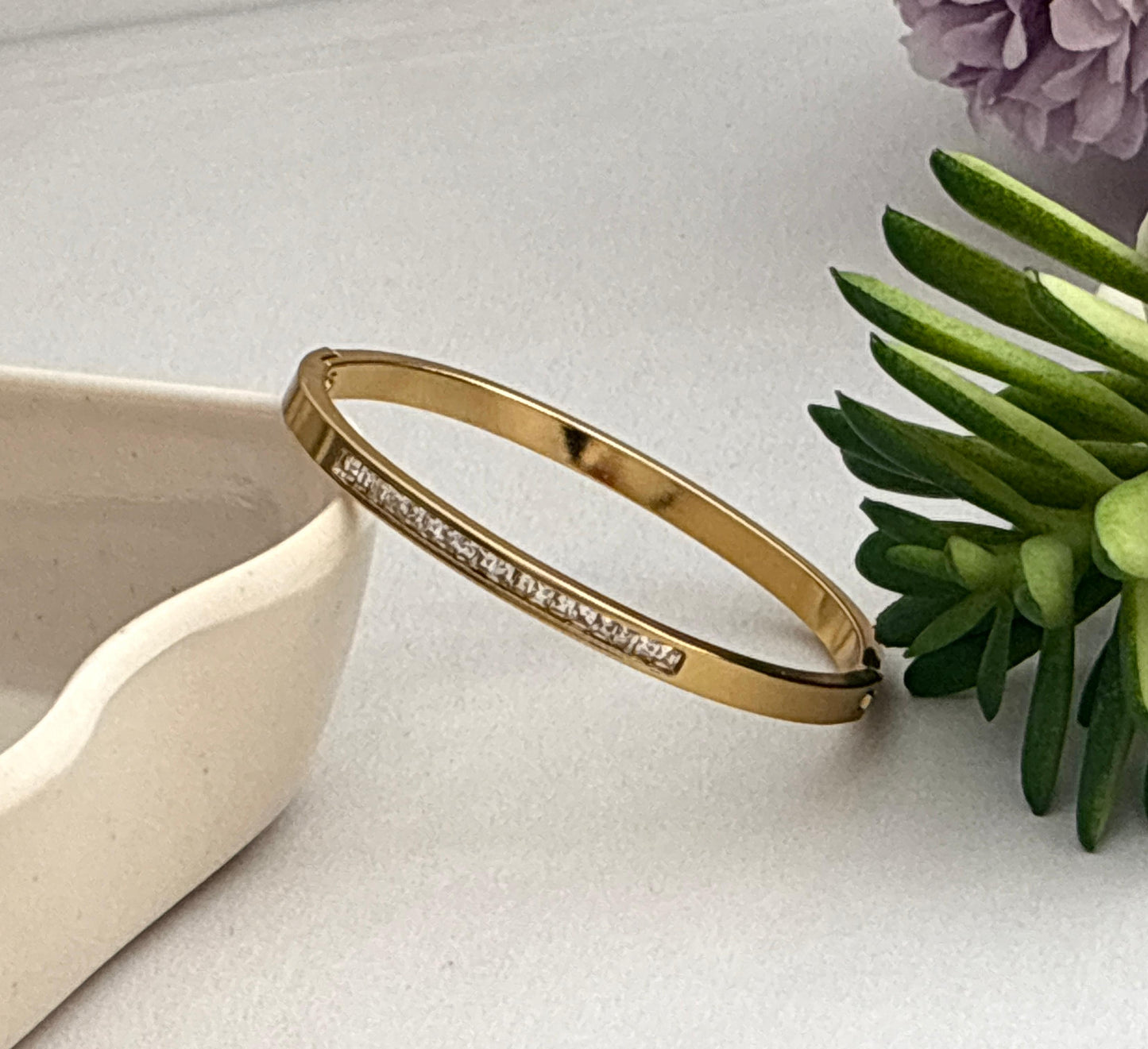 Women Golden Diamond Sleek Kada Bracelet (Anti Tarnish) (Small Size)