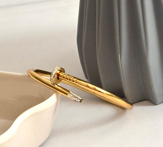 Women Golden Diamond Nail Kada Bracelet (Anti Tarnish)