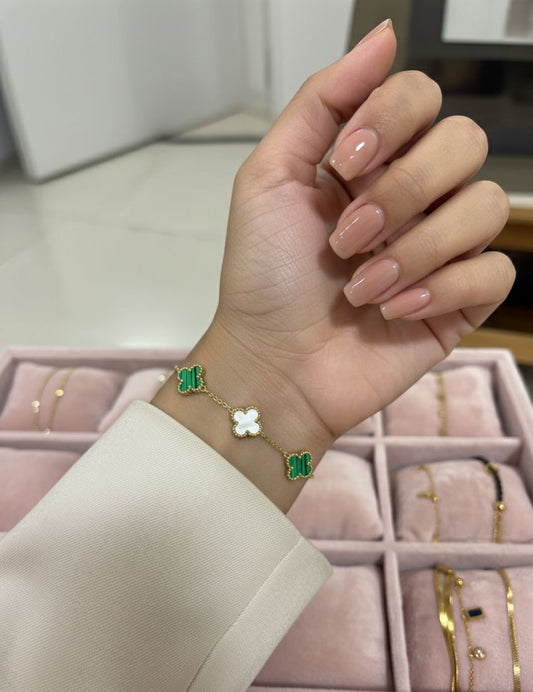 Golden Green White Clover Chain Bracelet - Anti Tarnish - Nimé By Shop Trendys