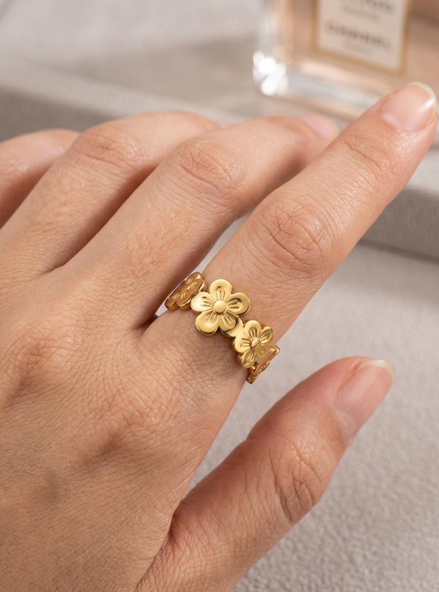 Woman Chunky Flower Adjustable Ring
