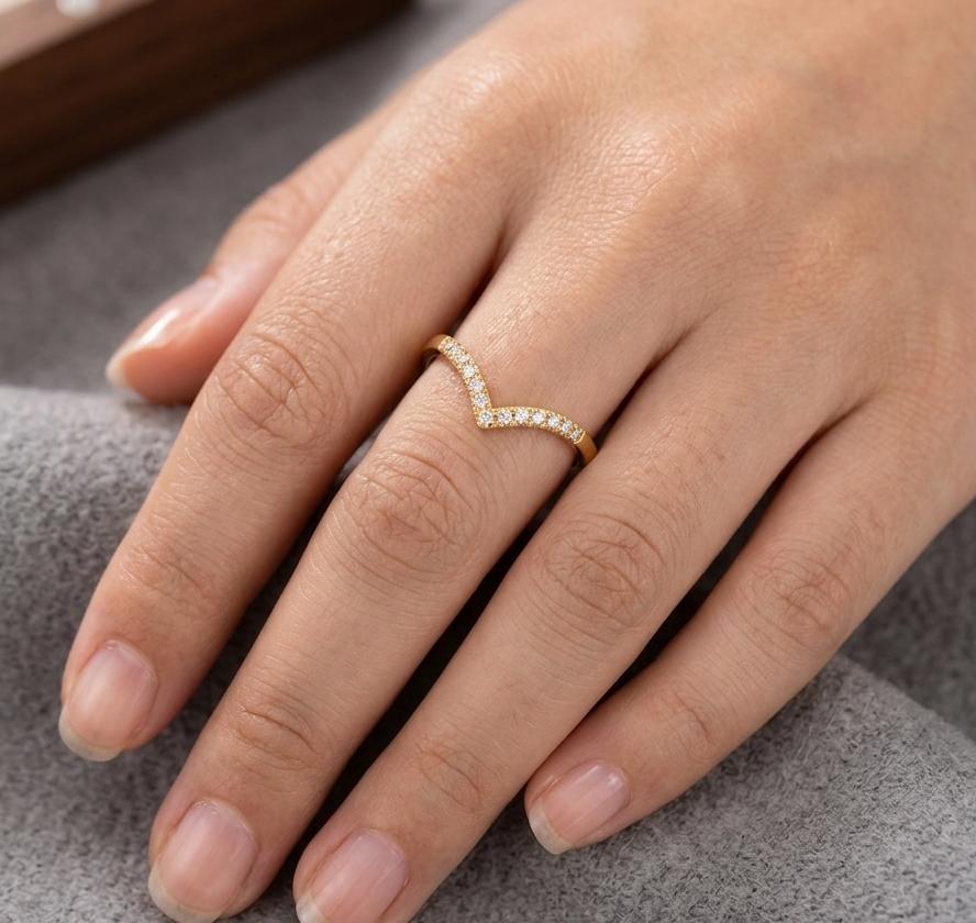 Women Diamond V Ring