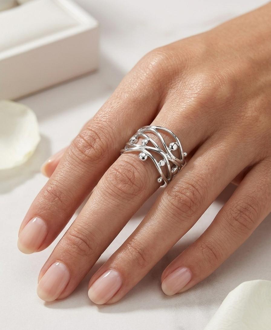 Woman Silver Wavy Adjustable Ring