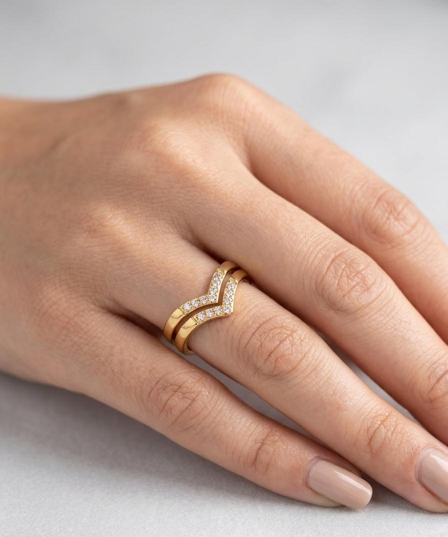 Women Golden Layered V Ring (Size17)