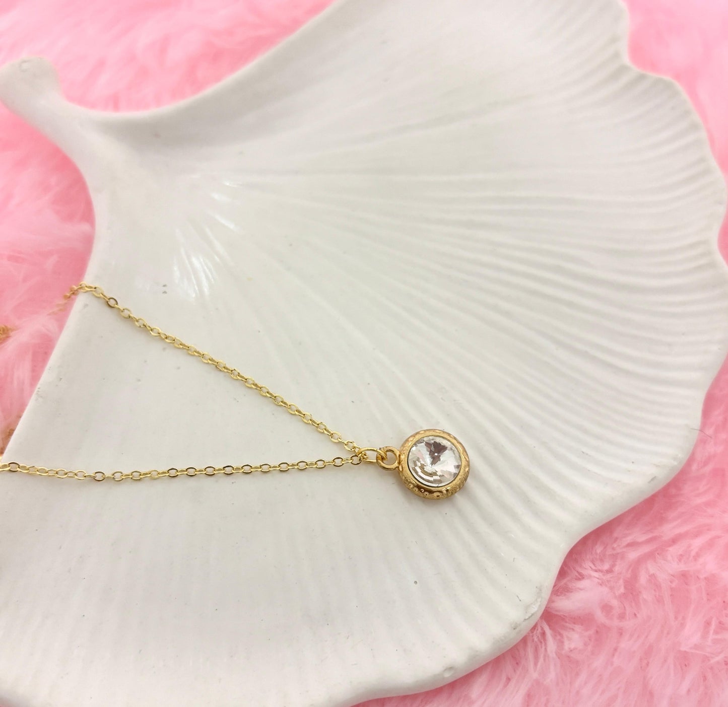 Seashell Bloom Golden Women Necklace