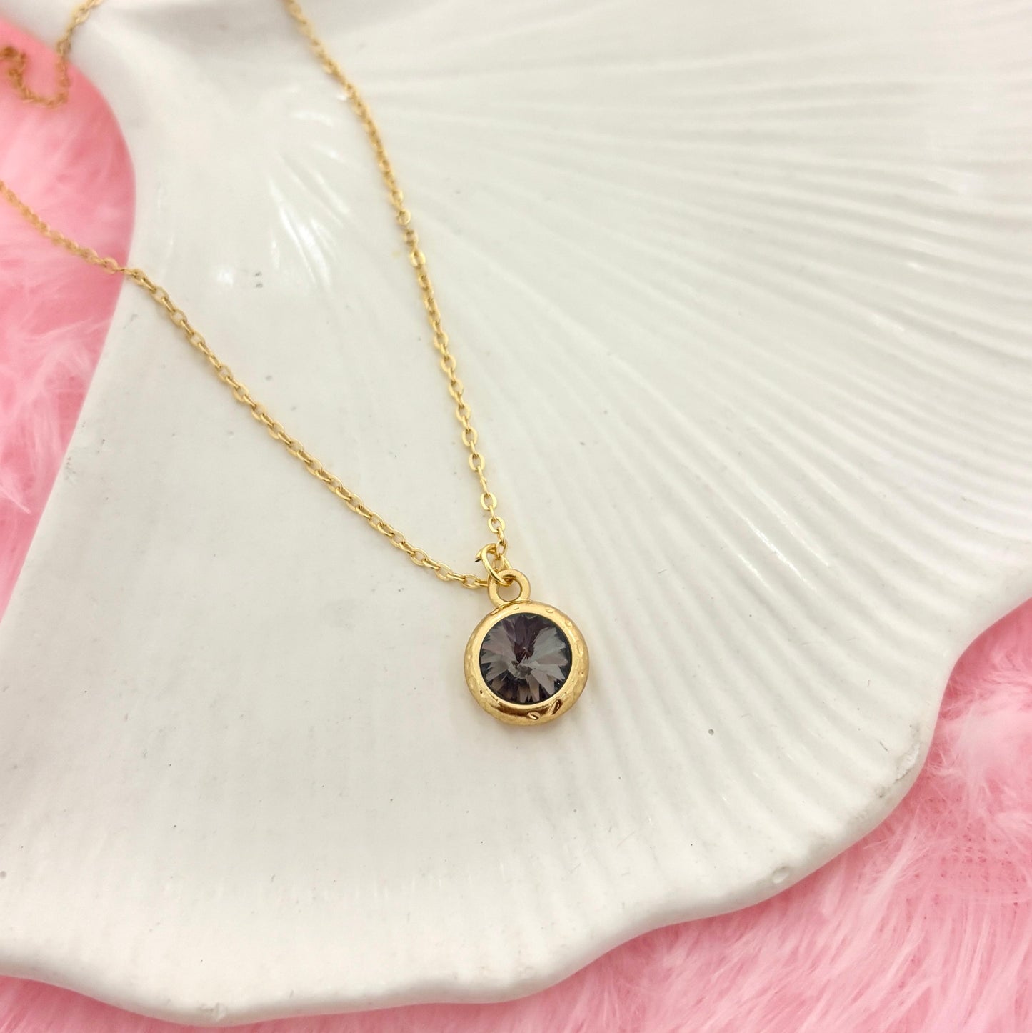 Seashell Bloom Golden Women Necklace