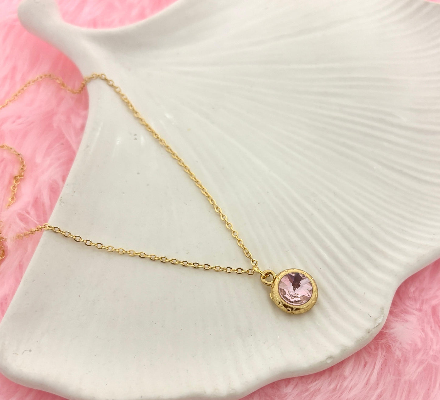 Seashell Bloom Golden Women Necklace
