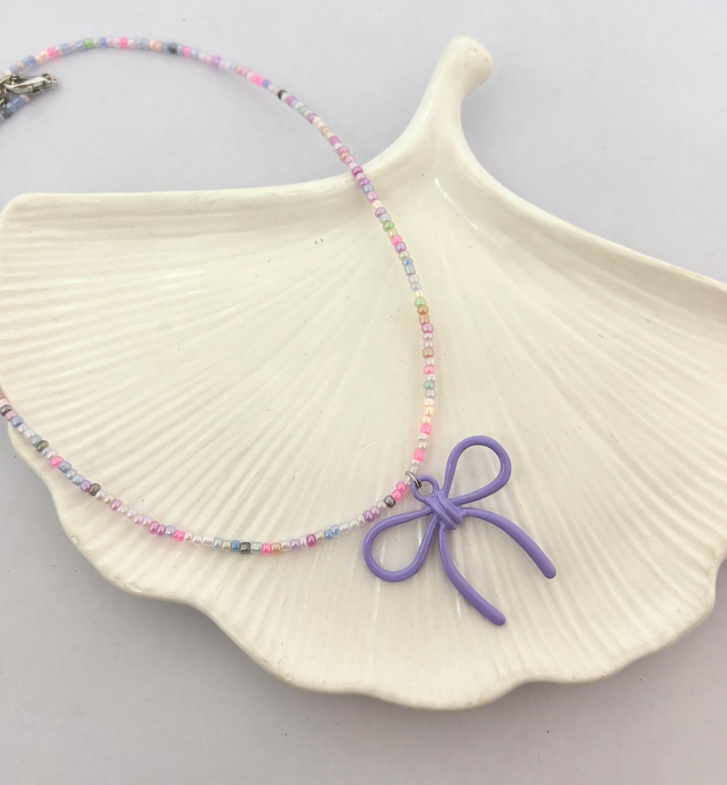 Pretty Bow Beaded Women Necklace