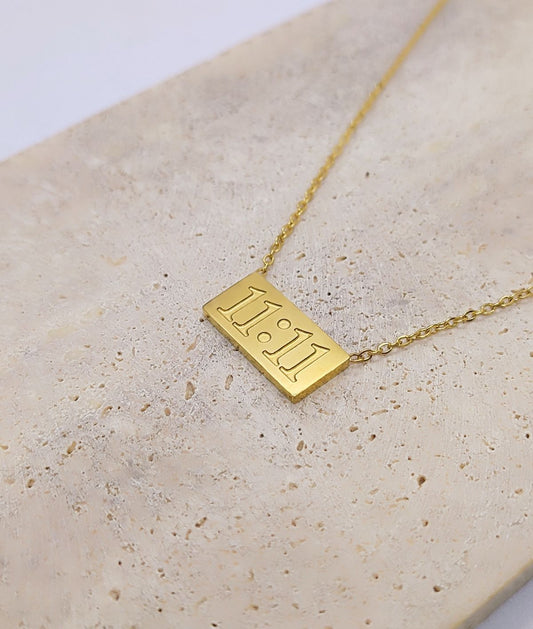 Women Golden 11:11 Wish Necklace (Anti Tarnish)