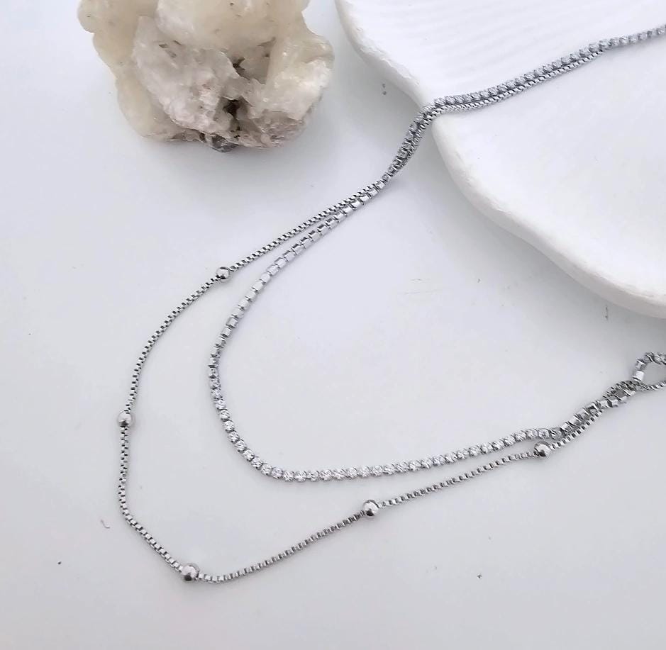 Radiance Layered Women Necklace (Anti Tarnish)