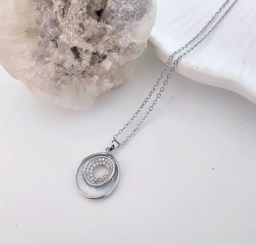 Radiance Halo Women Necklace (Anti Tarnish)
