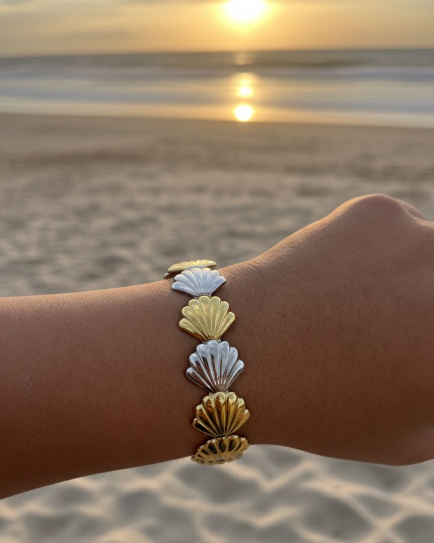 Women Seashell Dual Tone Designer Kada Bracelet (Anti Tarnish) (Adjustable)