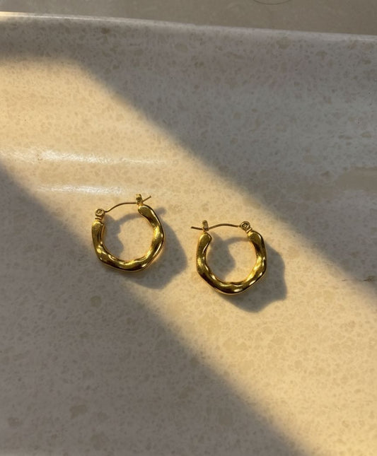 Women Golden Irregular Bali Halo Earring (Anti Tarnish)